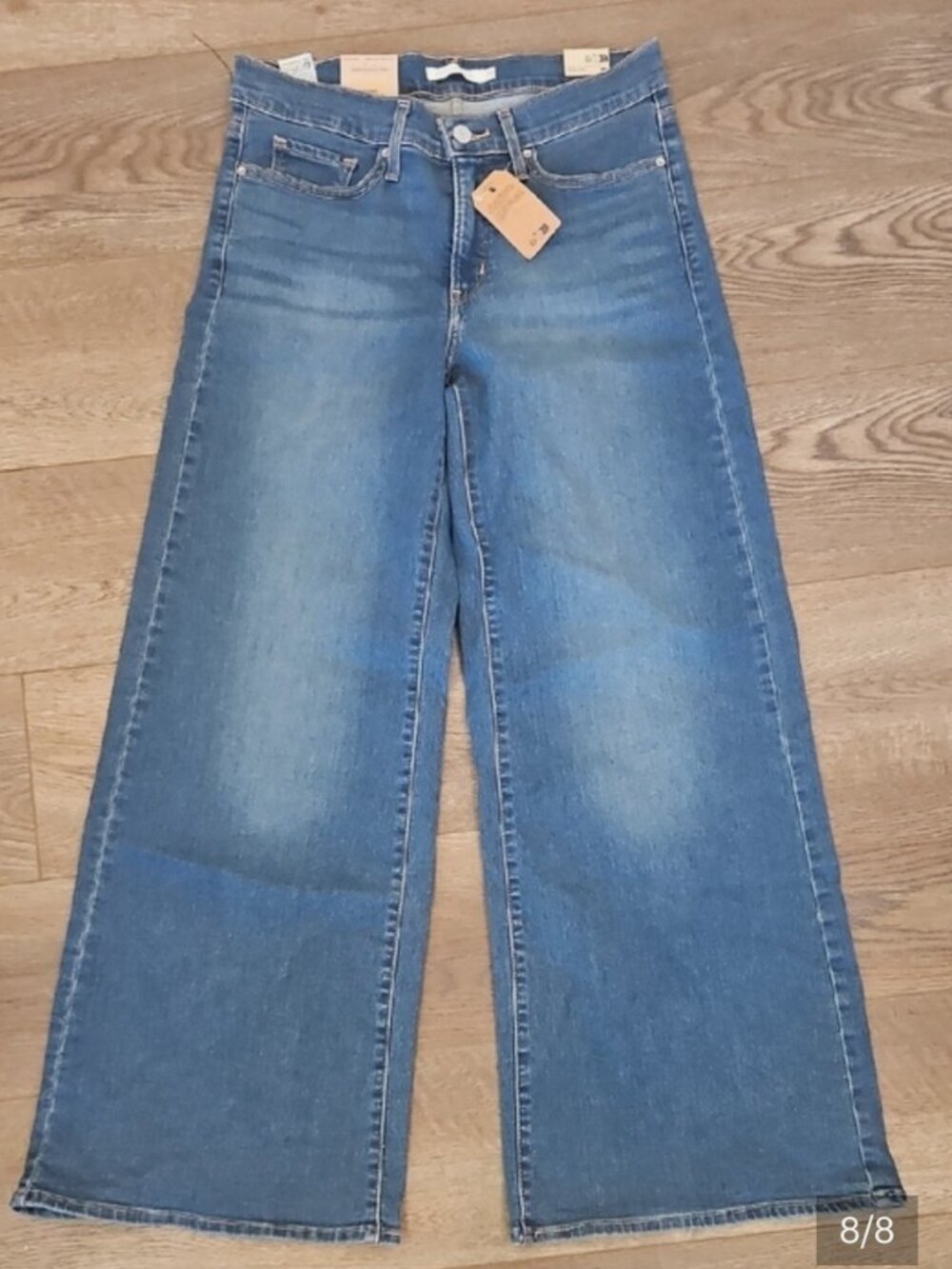 Levi's NWT 318 Shaping Wide Leg Jeans Mid Rise, Clever Girl Wash, 29x30 New! - Picture 4 of 7